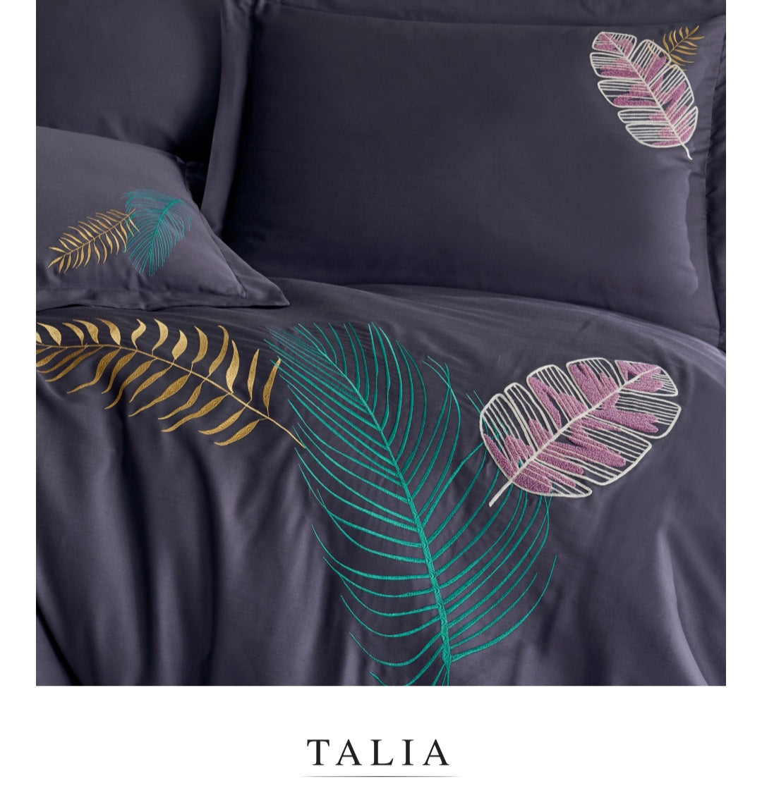 Talia murdum - Cotton Satin Embroidered Duvet Cover Set Double
