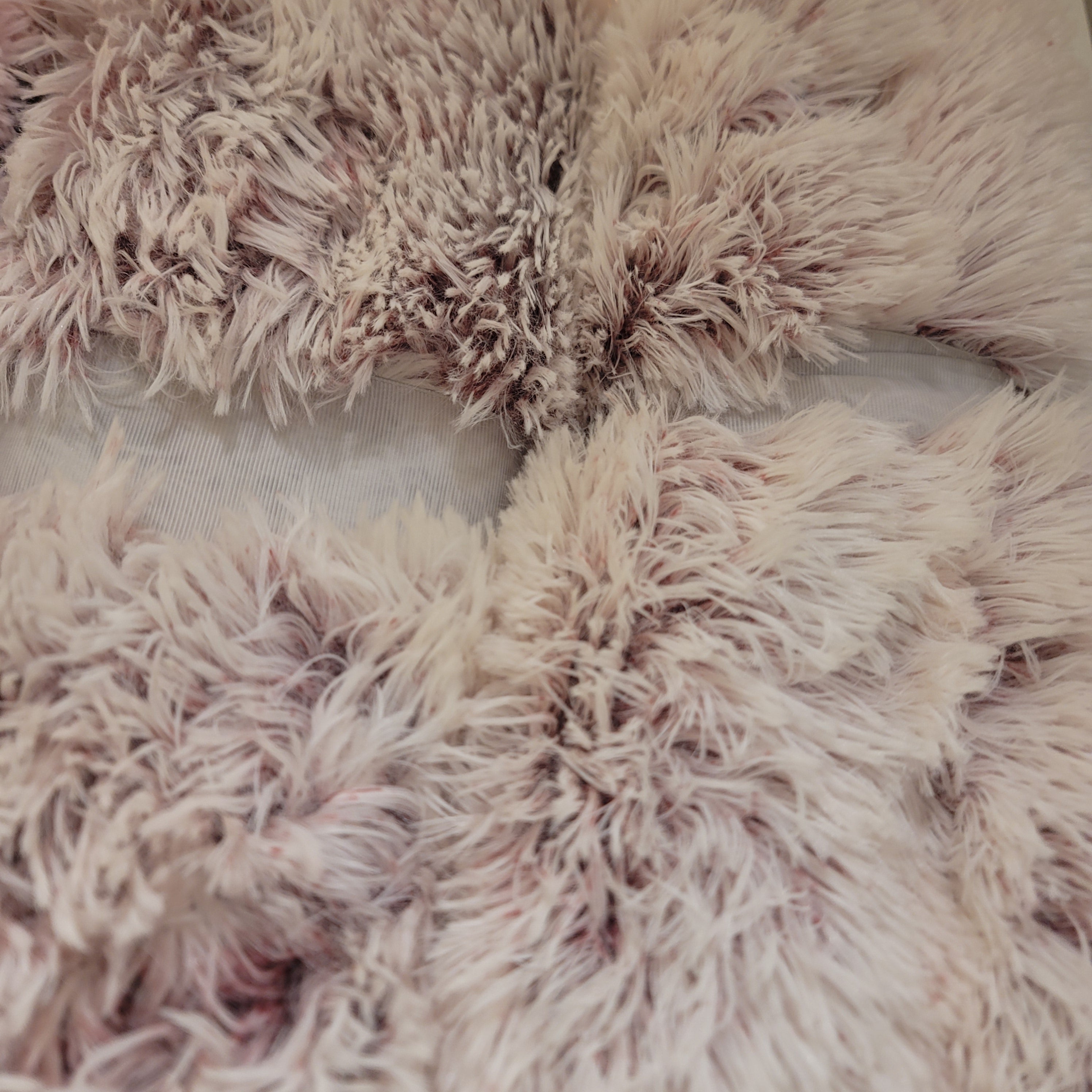 Faux fur luxury tv blanket